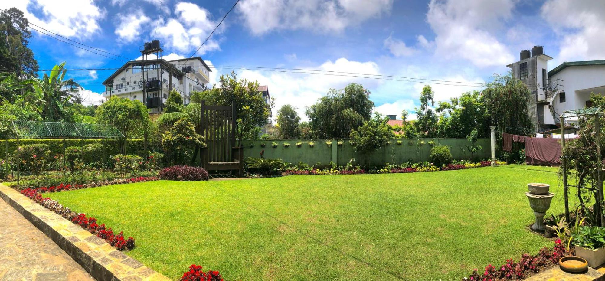 Suriya Guest Hotel นูวาราเอลิยา ภายนอก รูปภาพ