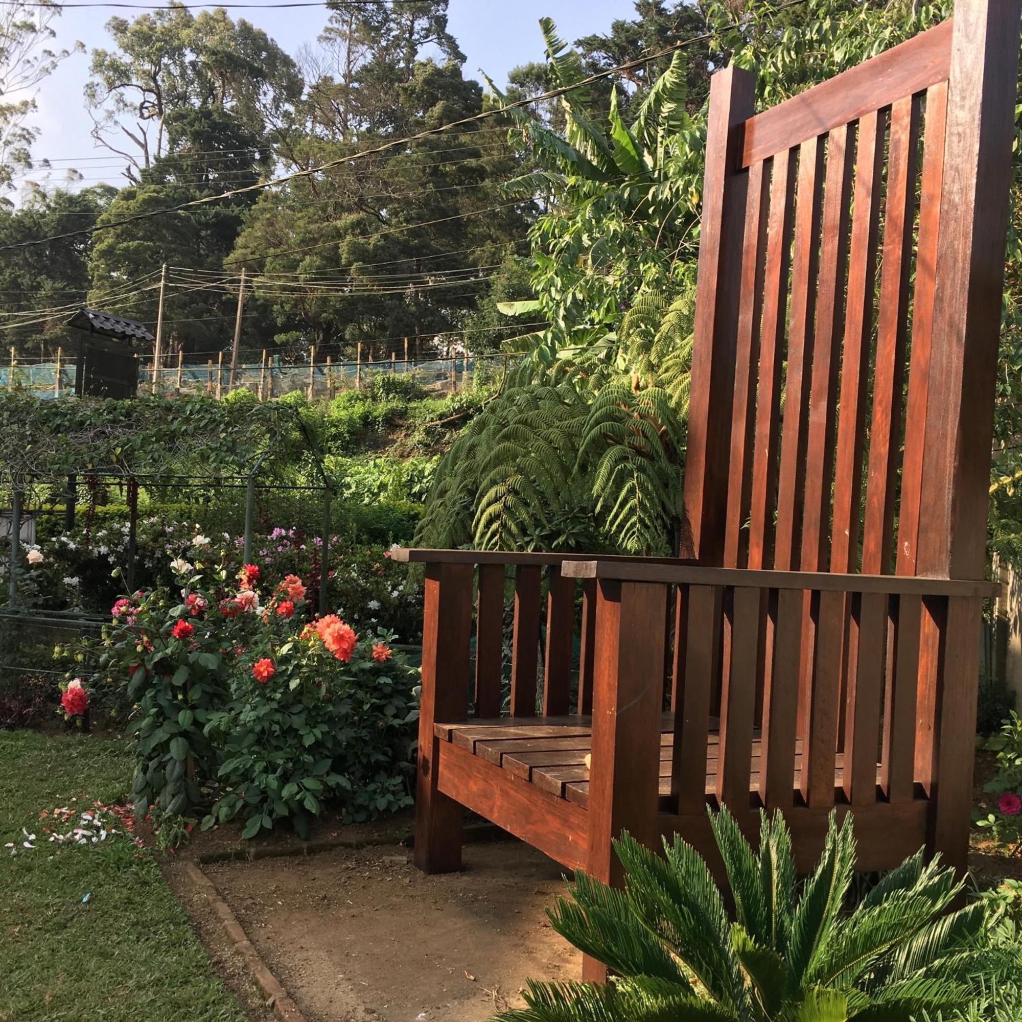 Suriya Guest Hotel นูวาราเอลิยา ภายนอก รูปภาพ