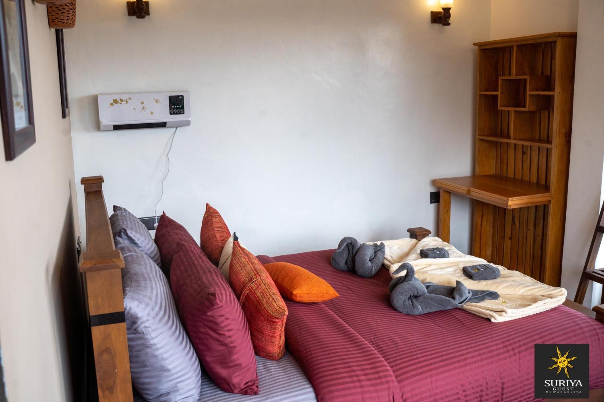 Suriya Guest Hotel นูวาราเอลิยา ภายนอก รูปภาพ