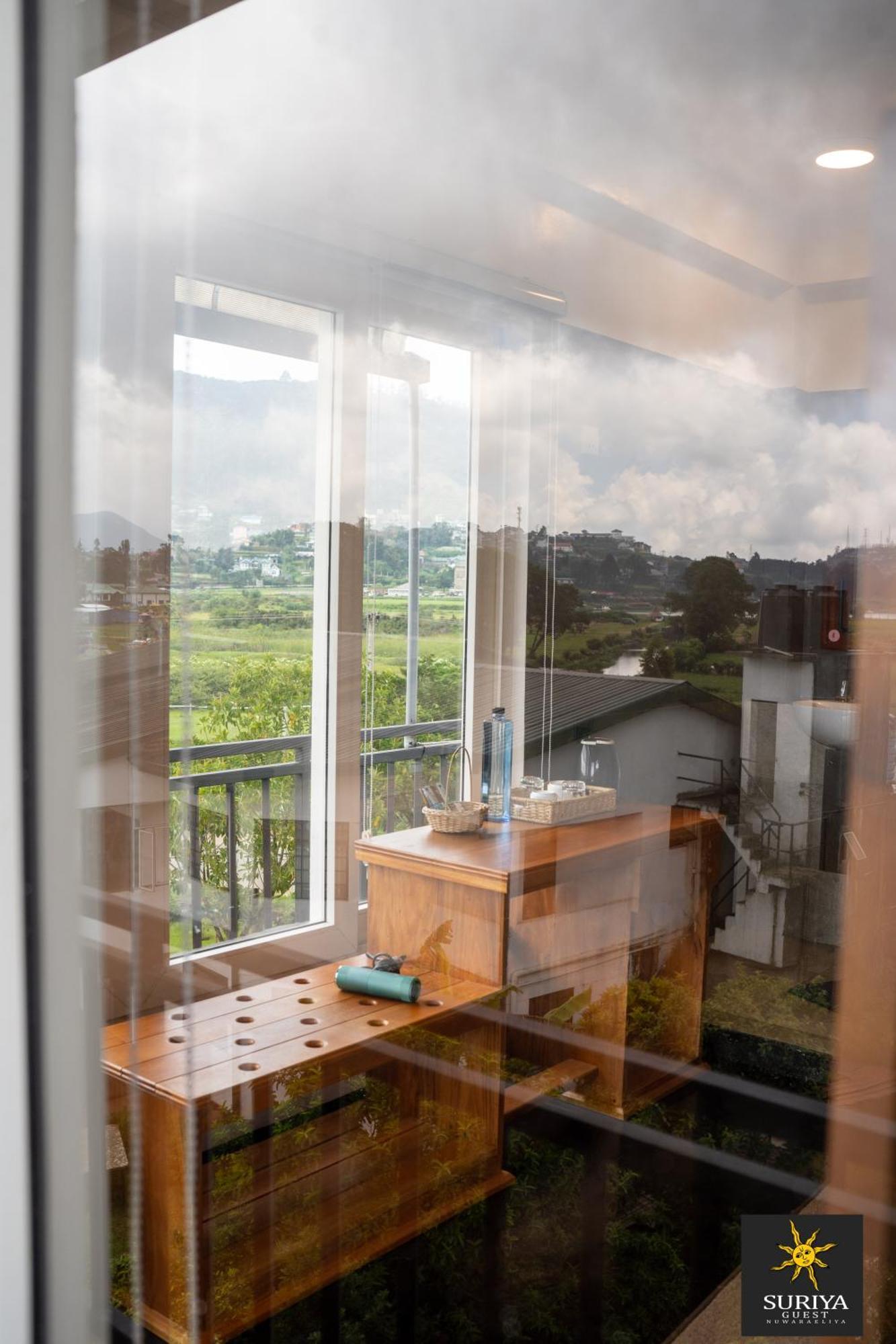 Suriya Guest Hotel นูวาราเอลิยา ภายนอก รูปภาพ