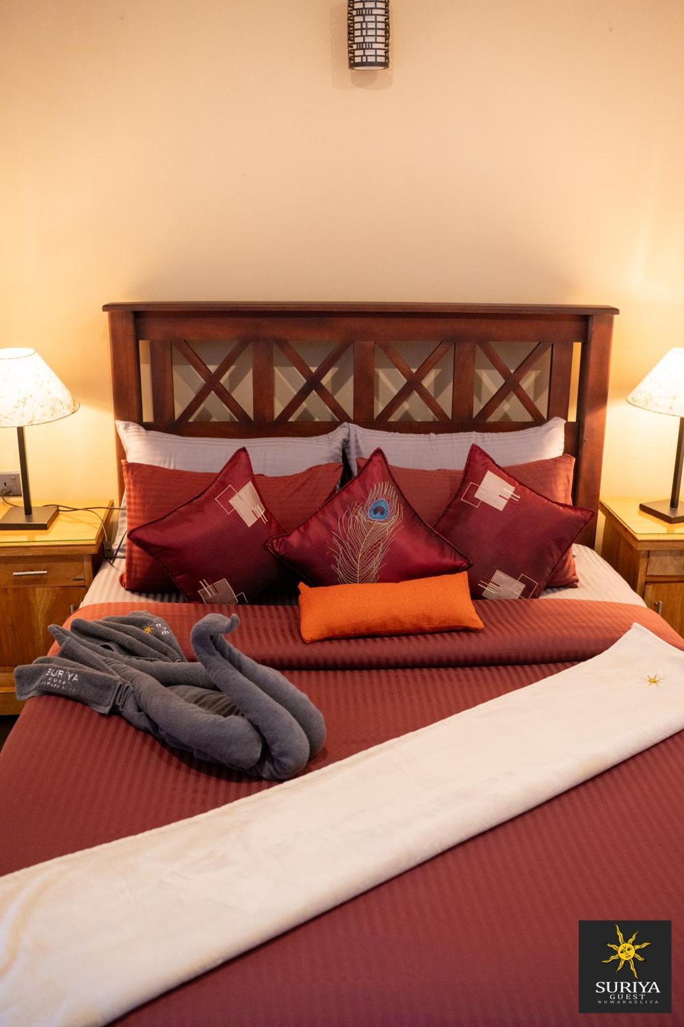 Suriya Guest Hotel นูวาราเอลิยา ภายนอก รูปภาพ