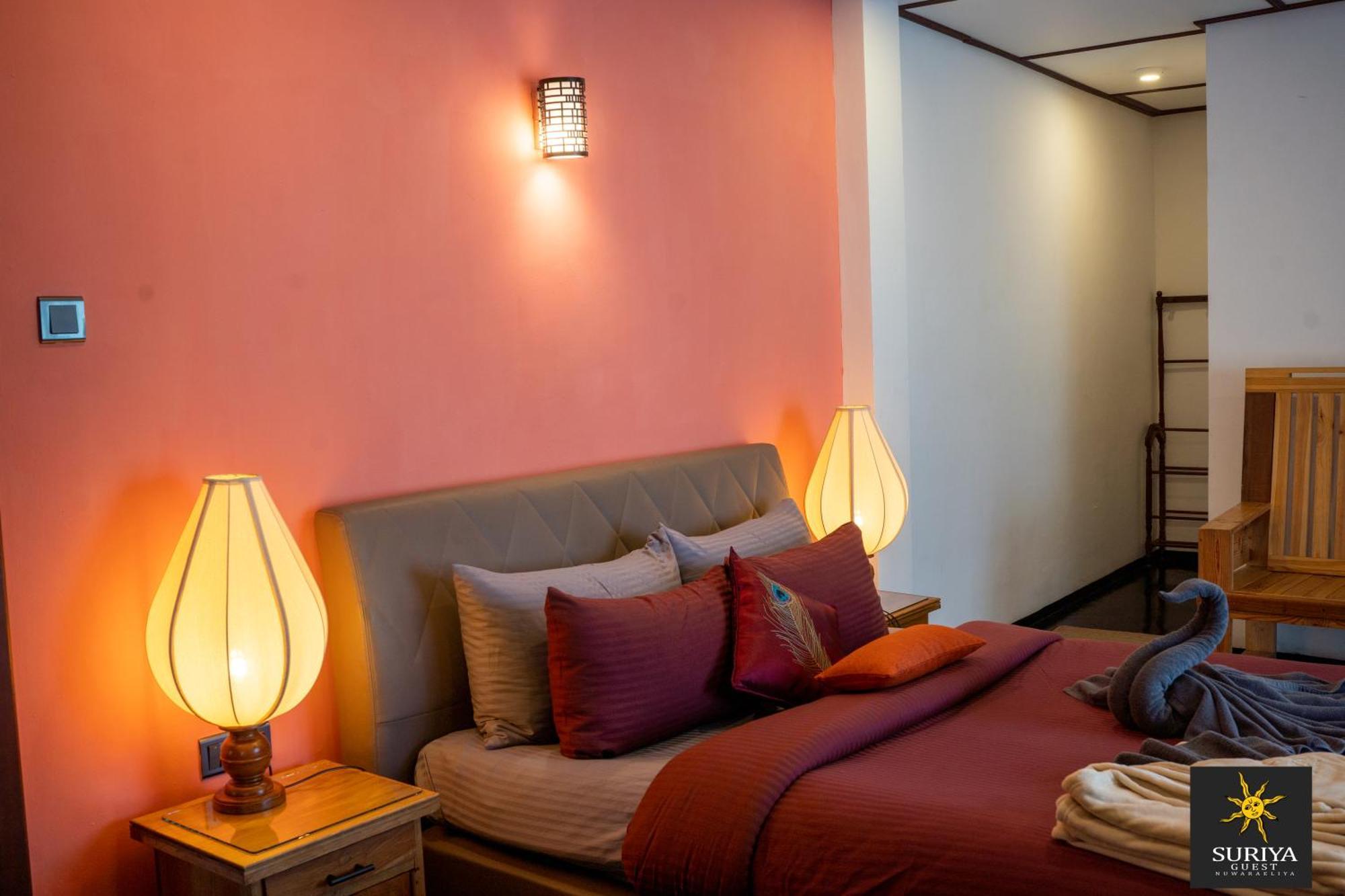 Suriya Guest Hotel นูวาราเอลิยา ภายนอก รูปภาพ